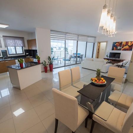 Skylight Megaron Apartment Larnaca Exterior photo