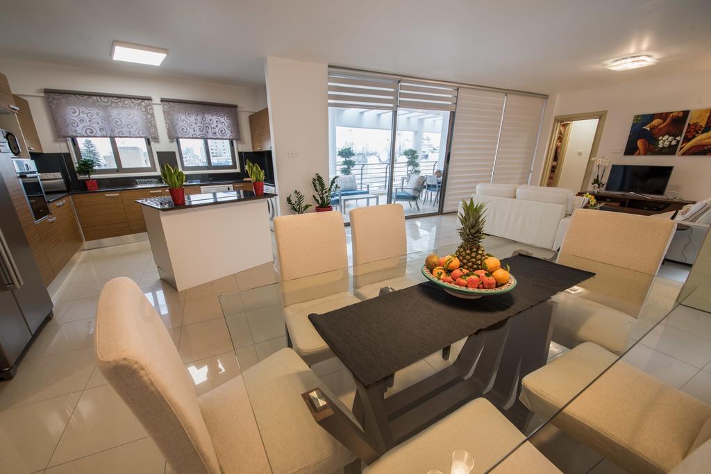 Skylight Megaron Apartment Larnaca Exterior photo