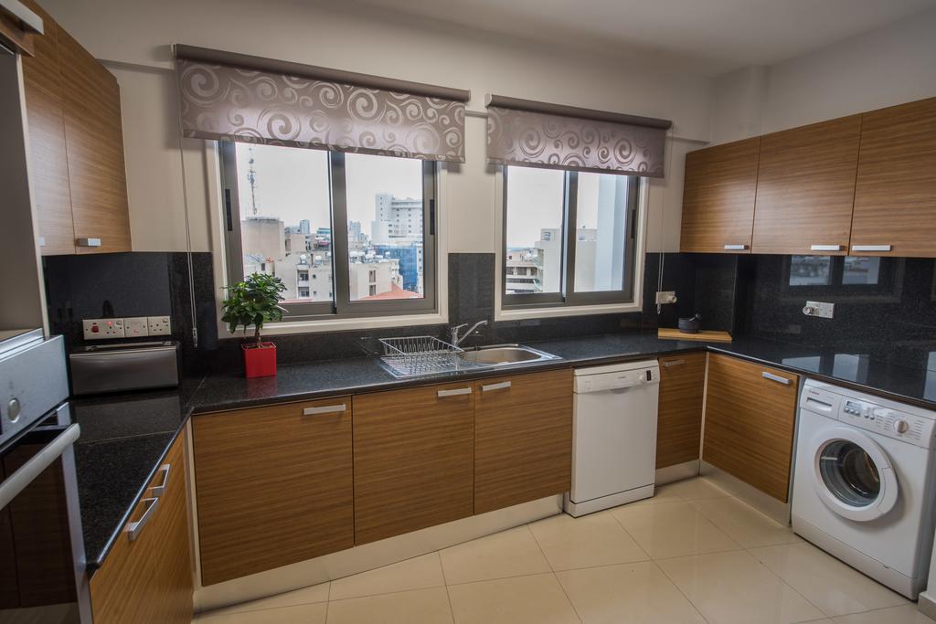 Skylight Megaron Apartment Larnaca Exterior photo