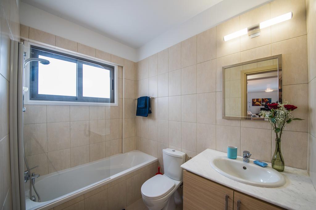 Skylight Megaron Apartment Larnaca Exterior photo