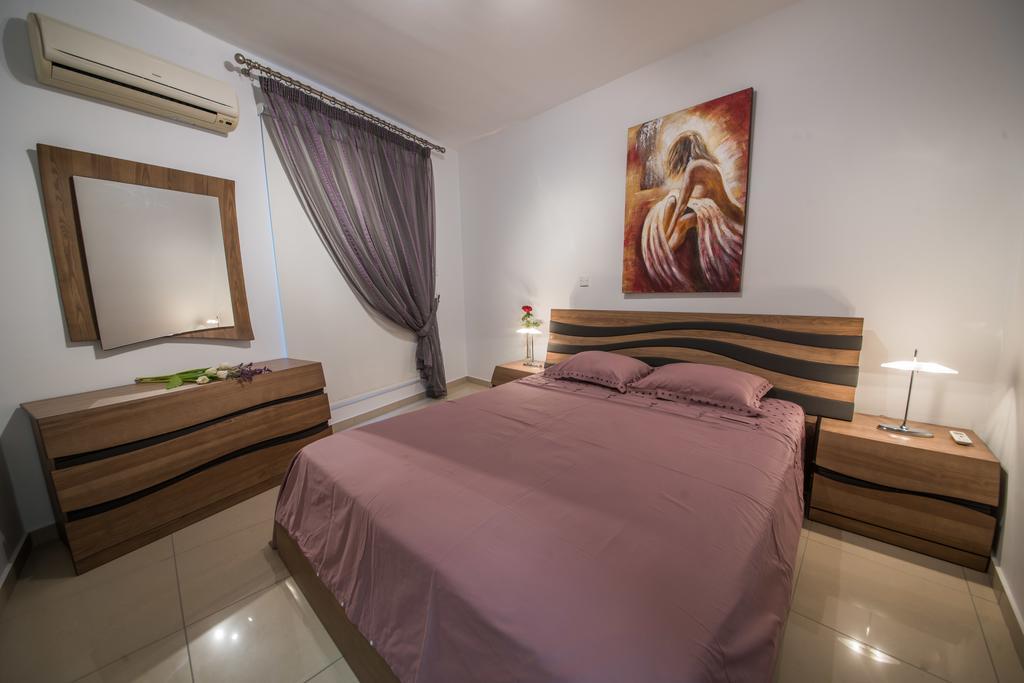 Skylight Megaron Apartment Larnaca Exterior photo